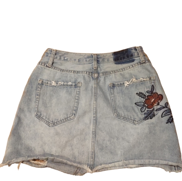 Altar'd State Distressed Denim Mini Skirt Size S - Picture 2 of 6